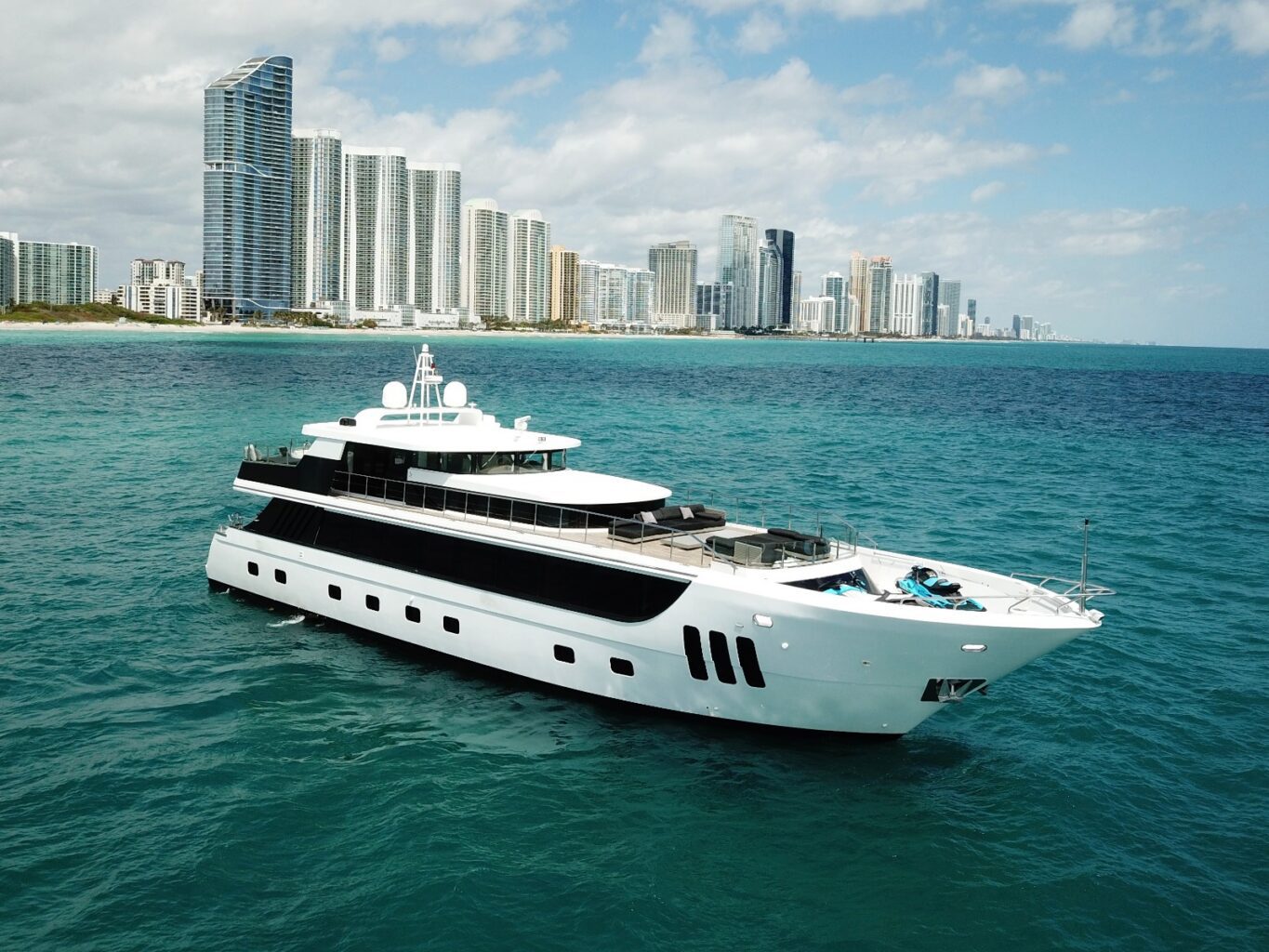 112′ Custom + Water Toys + Jetski 1Hr + Jacuzzi, private yacht charter in Miami