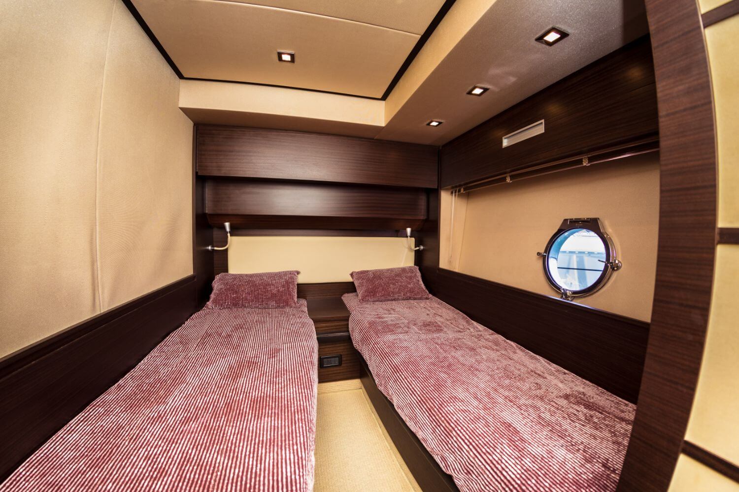62' Azimut Sport yacht charter in Cartagena, Colombia