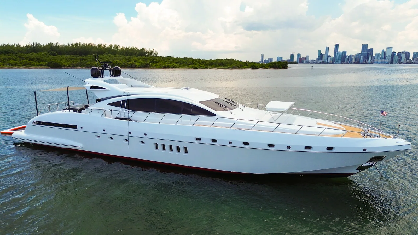 95 foot Mangusta Houdini yacht charter in Miami